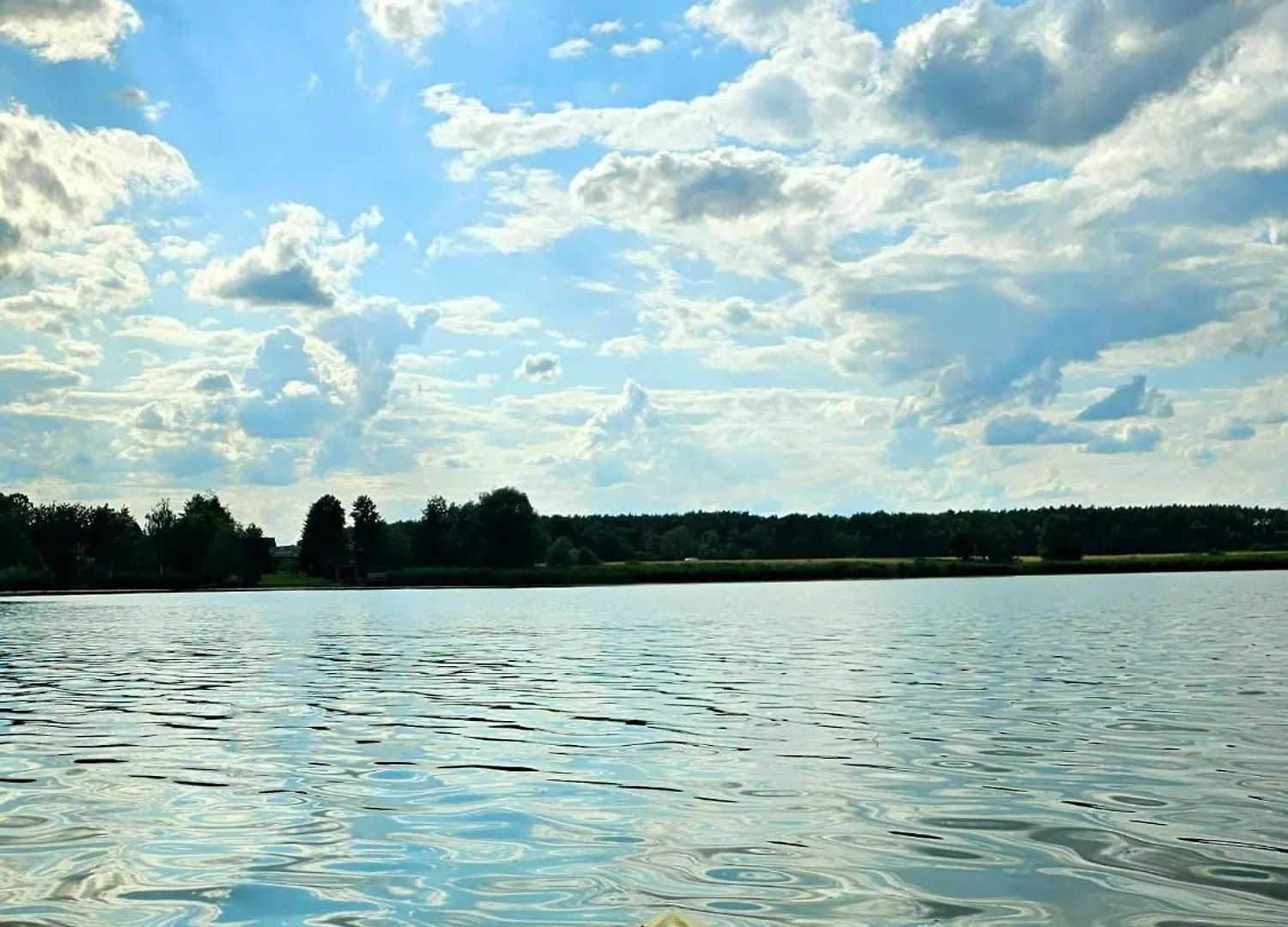 Przytulny Domek Nad Jeziorem Grojec Maly